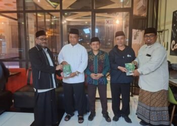 Dr. Ahmad Ali Silaturahim dan Reuni Hangat dengan Tokoh Agama Maluku Utara