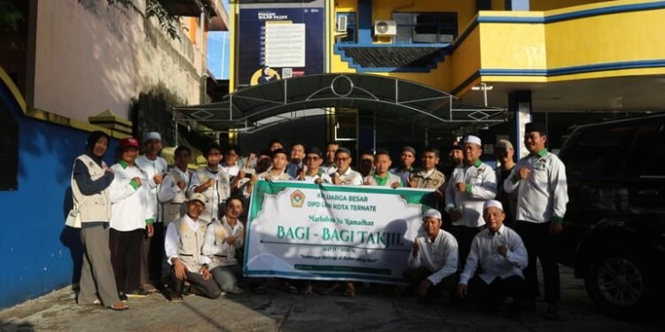 LDII Kota Ternate Berbagi Takjil di Ramadan 1447 H, Wujud Kepedulian kepada Masyarakat