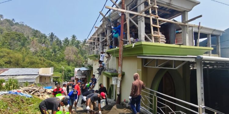 Warga LDII Kota Ternate Gotong Royong Bangun Masjid Miftahul Huda